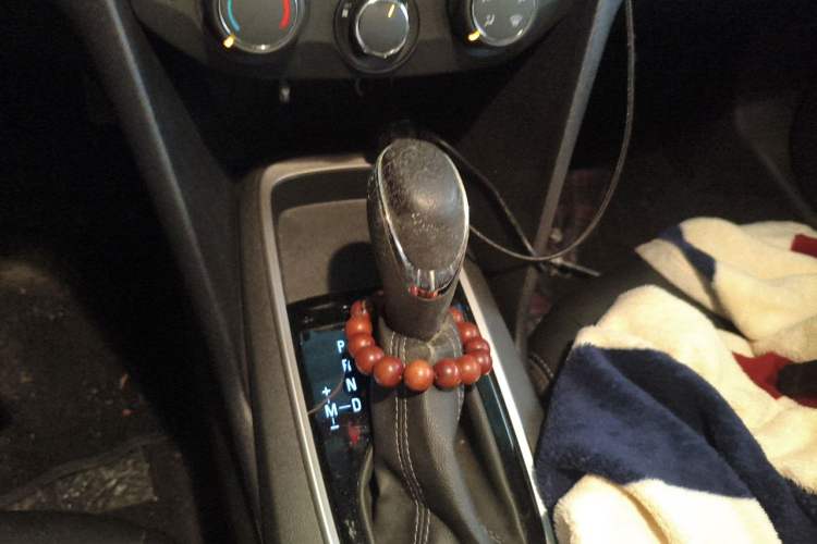 Used Chevrolet Cavalier 2019 320 Automatic Xinyue Edition Gear Lever