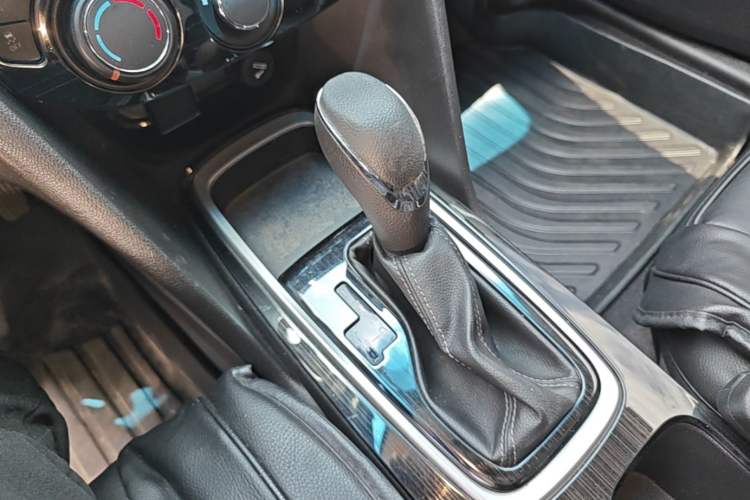 Used Chevrolet Cavalier 2019 320 Automatic Enjoyment with Sunroof Gear Lever