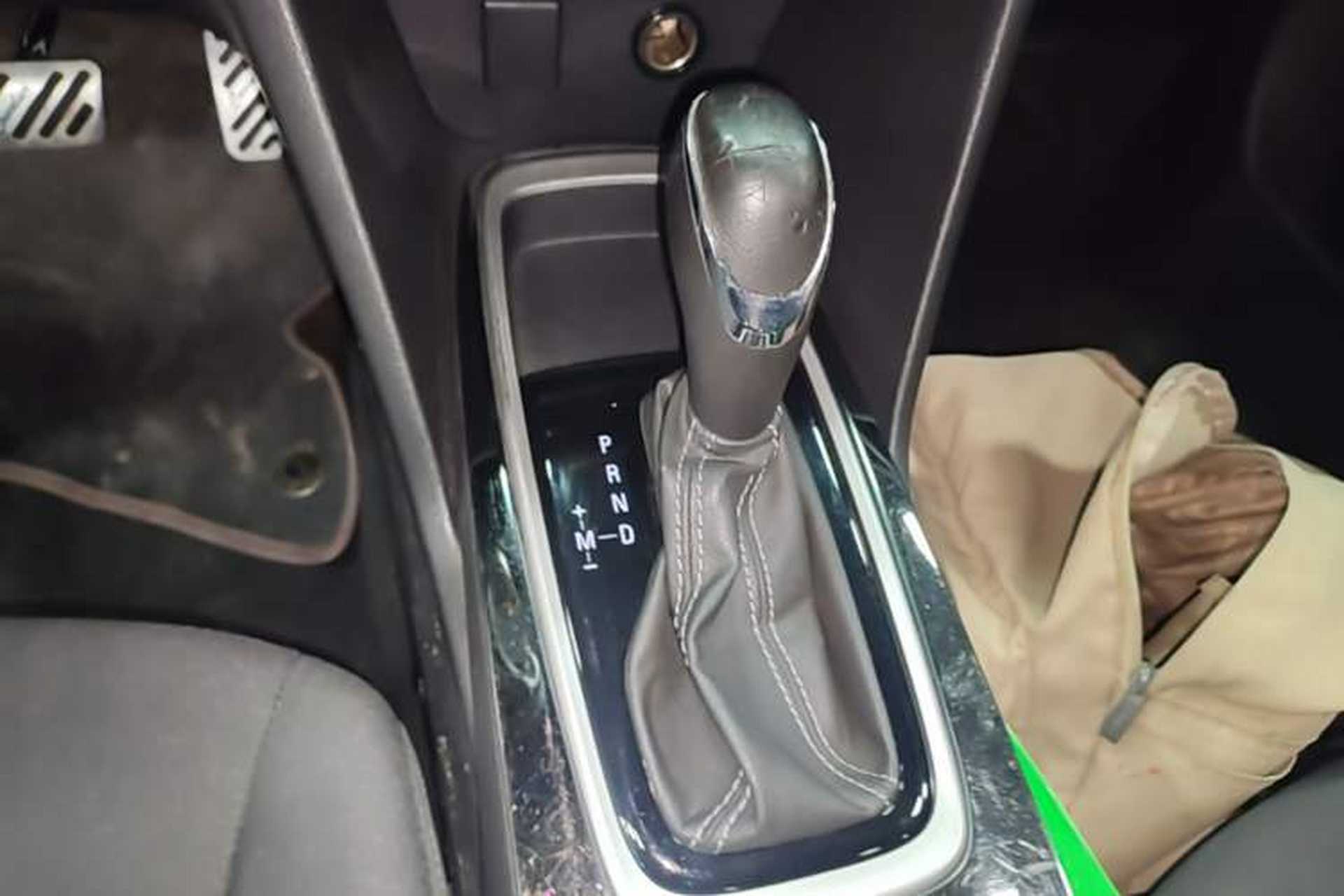 Used Chevrolet Cavalier 2019 320 Automatic Enjoyment with Sunroof Gear Lever