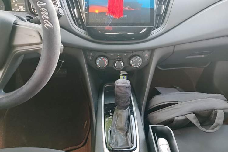 Used Chevrolet Cavalier 2019 320 Automatic Enjoyment with Sunroof Gear Lever