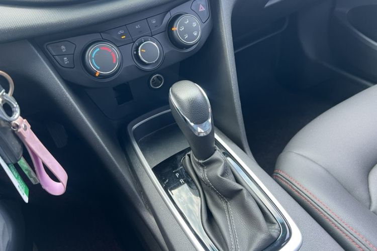 Used Chevrolet Cavalier 2019 320 Automatic Enjoyment with Sunroof Gear Lever