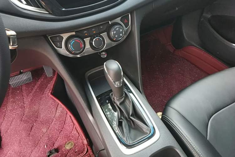 Used Chevrolet Cavalier 2019 320 Automatic Enjoyment with Sunroof Gear Lever
