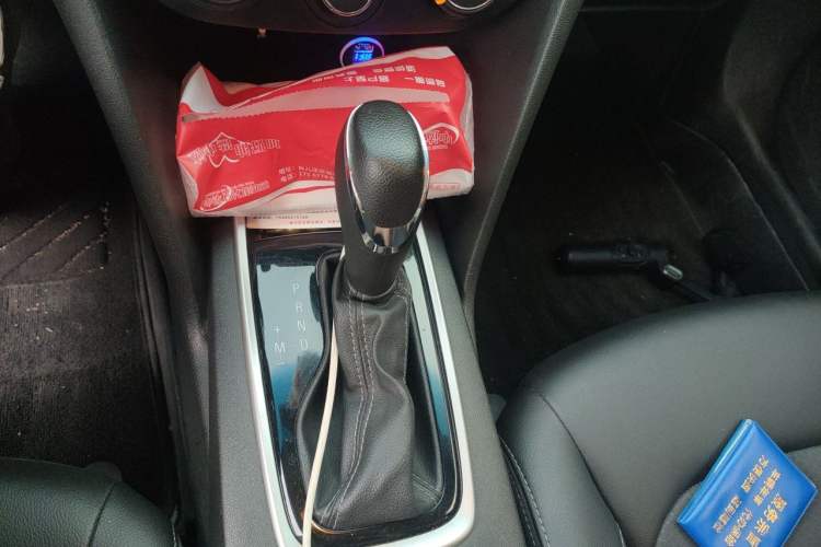 Used Chevrolet Cavalier 2019 320 Automatic Xinyue Edition Gear Lever