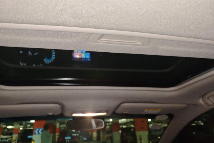 Used Chevrolet Cavalier 2019 320 Automatic Xinyue Edition Headliner