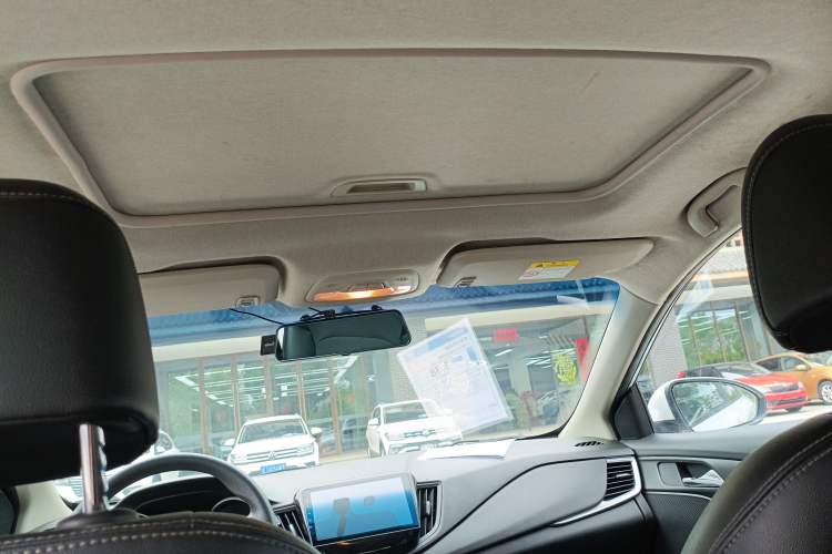 Used Chevrolet Cavalier 2019 320 Automatic Xinyue Edition Headliner