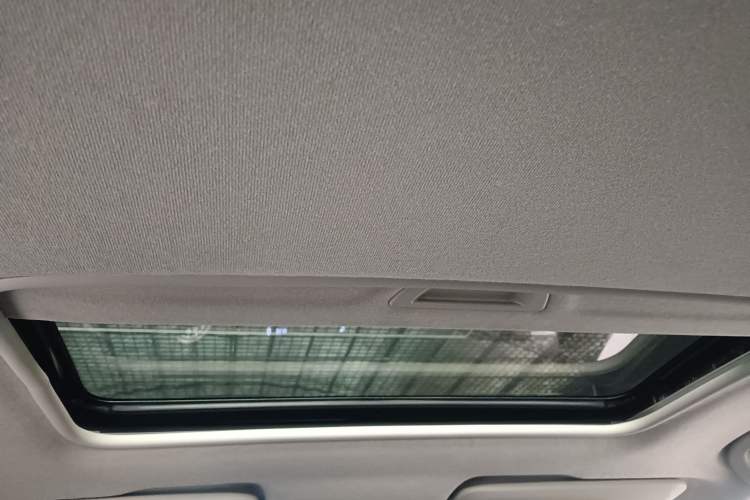 Used Chevrolet Cavalier 2019 320 Automatic Enjoyment with Sunroof Headliner