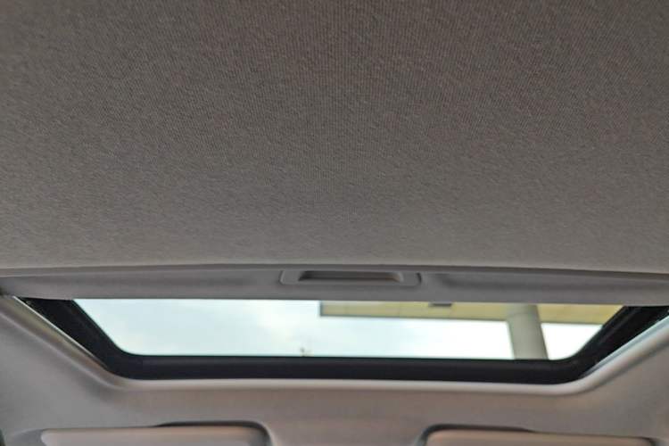 Used Chevrolet Cavalier 2019 320 Automatic Xinyue Edition Headliner