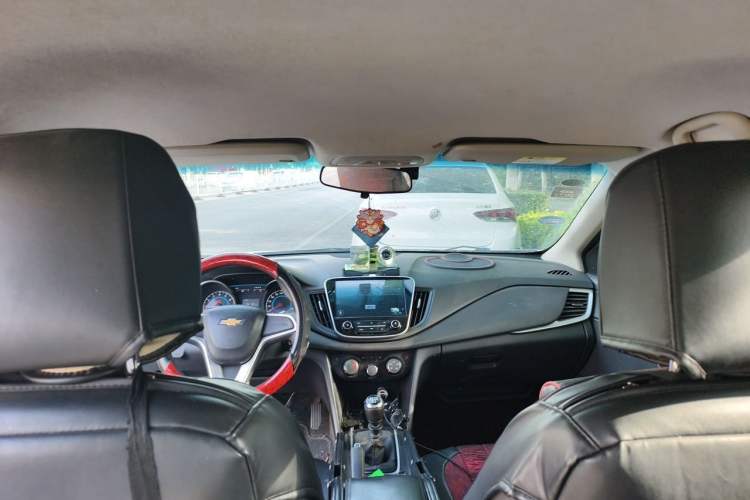 Used Chevrolet Cavalier 2019 320 Manual Enjoyment Edition Headliner