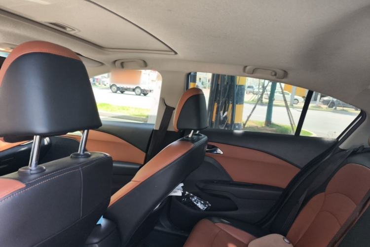 Used Chevrolet Cavalier 2019 320 Automatic Xinshang Edition Headliner