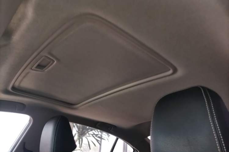 Used Chevrolet Cavalier 2019 320 Automatic Xinyue Edition Headliner