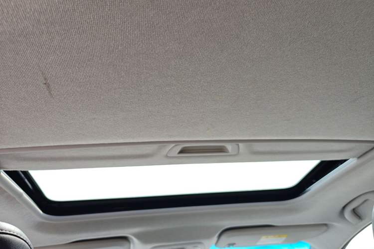 Used Chevrolet Cavalier 2019 320 Manual Xinyue Edition Headliner