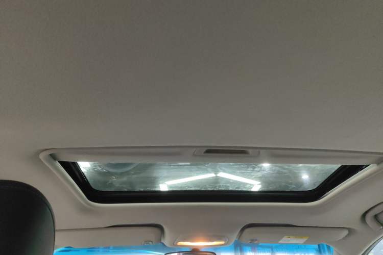 Used Chevrolet Cavalier 2019 320 Automatic Xinyue Edition Headliner