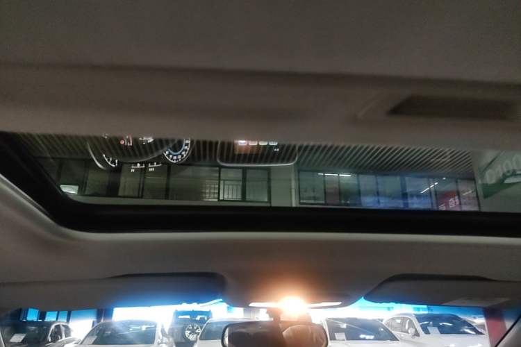 Used Chevrolet Cavalier 2019 320 Automatic Xinyue Edition Headliner