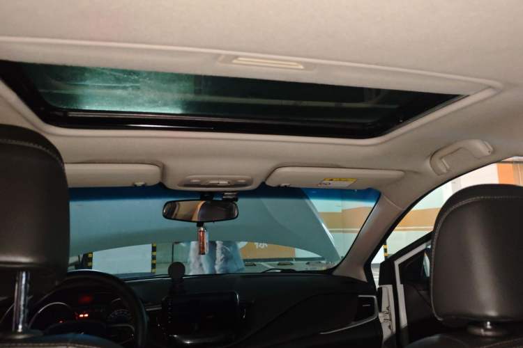 Used Chevrolet Cavalier 2019 320 Automatic Xinyue Edition Headliner