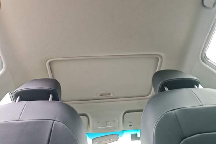 Used Chevrolet Cavalier 2019 320 Manual Xinyue Edition Headliner