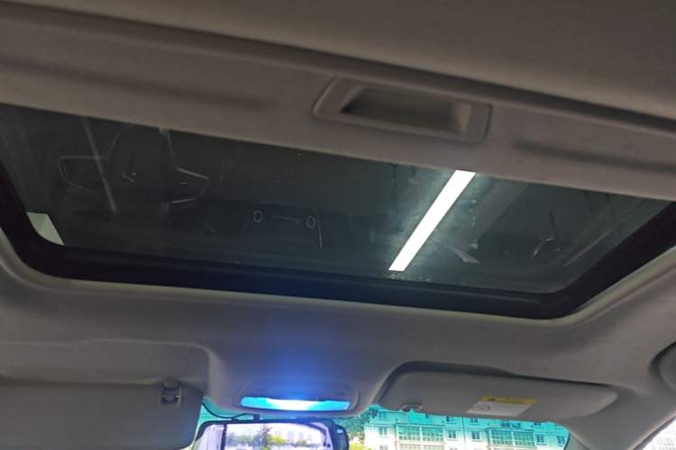 Used Chevrolet Cavalier 2019 320 Automatic Xinyue Edition Headliner