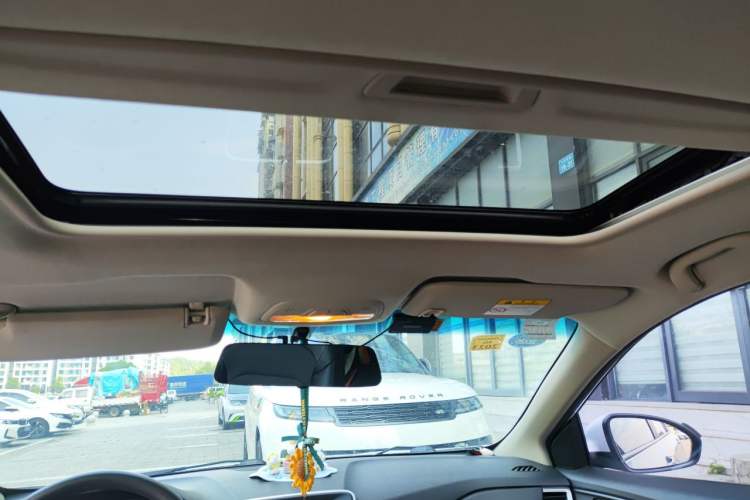 Used Chevrolet Cavalier 2019 320 Automatic Xinyue Edition Headliner