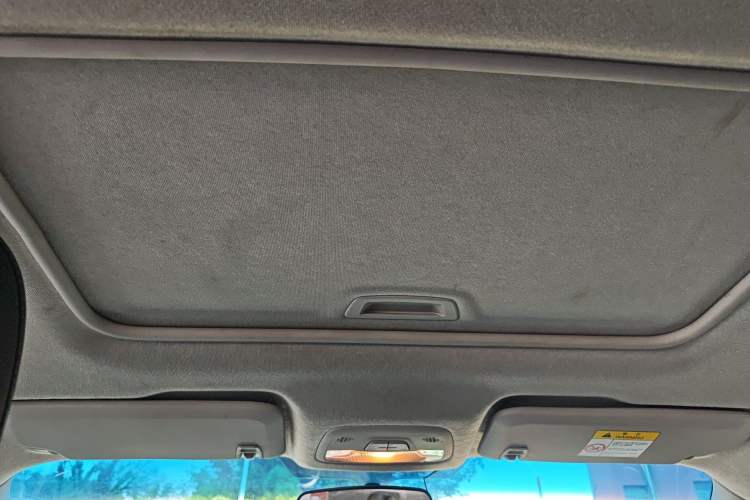 Used Chevrolet Cavalier 2019 320 Automatic Xinyue Edition Headliner