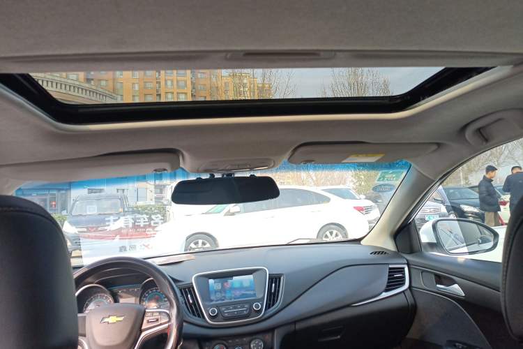 Used Chevrolet Cavalier 2019 320 Automatic Xinyue Edition Headliner