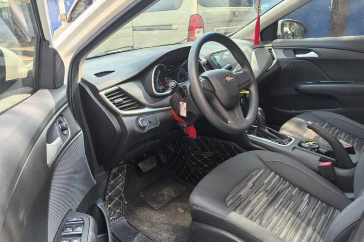 Used Chevrolet Cavalier 2019 320 Automatic Enjoyment with Sunroof Interior 1