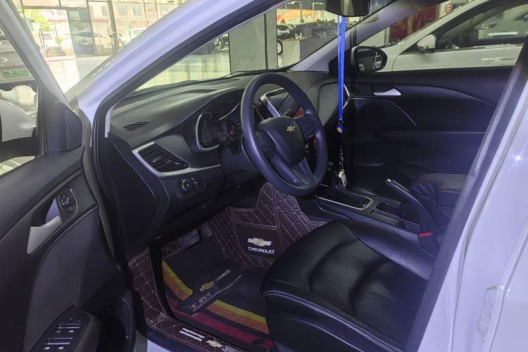 Used Chevrolet Cavalier 2019 320 Automatic Enjoyment with Sunroof Interior 2