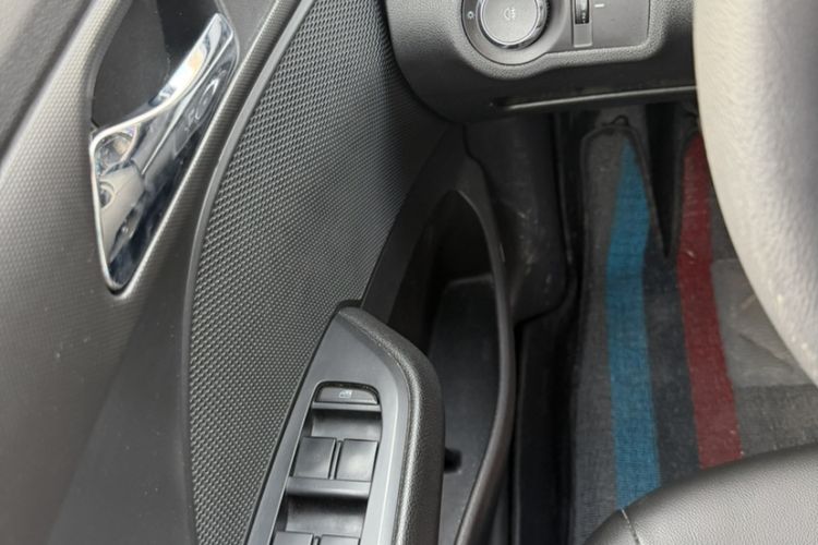 Used Chevrolet Cavalier 2019 320 Manual Xinyue Edition Interior 2