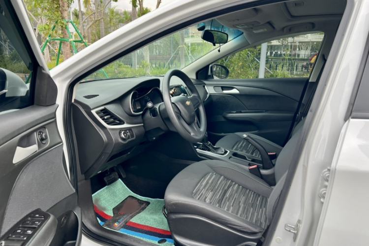 Used Chevrolet Cavalier 2019 320 Automatic Enjoyment with Sunroof Interior 3