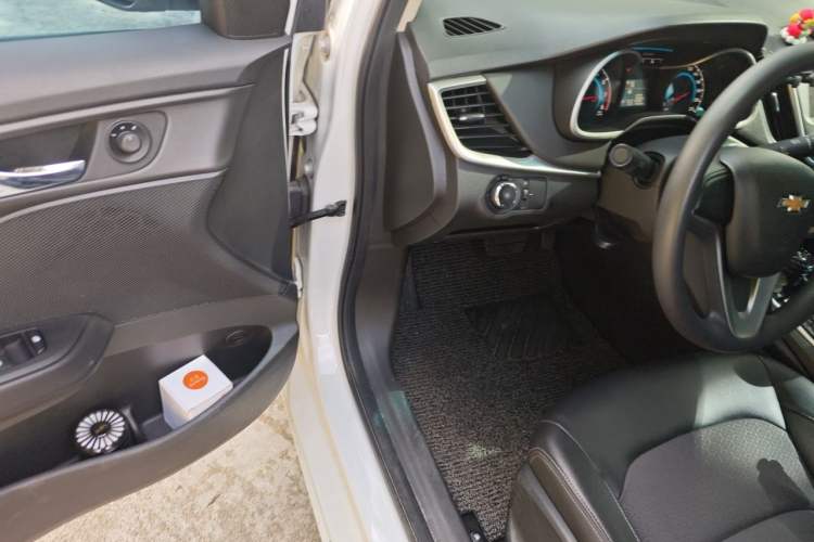 Used Chevrolet Cavalier 2019 320 Automatic Xinyue Edition Interior 3