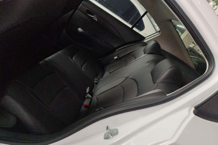 Used Chevrolet Cavalier 2019 320 Automatic Xinyue Edition Interior 3