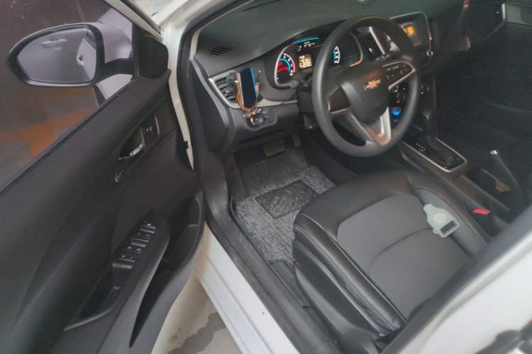 Used Chevrolet Cavalier 2019 320 Automatic Xinyue Edition Interior 3