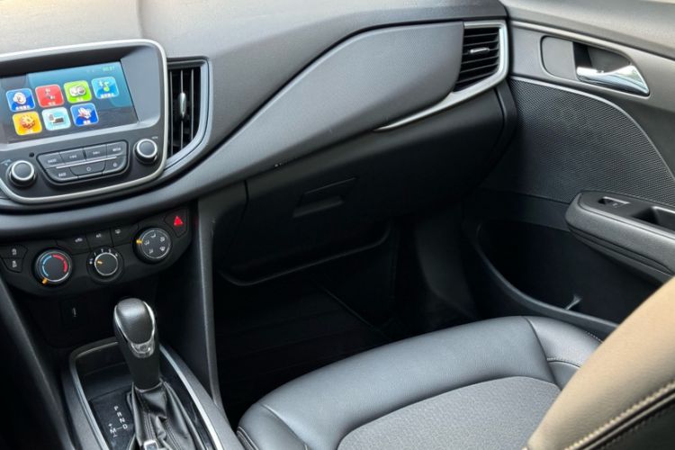 Used Chevrolet Cavalier 2019 320 Automatic Xinyue Edition Interior 3