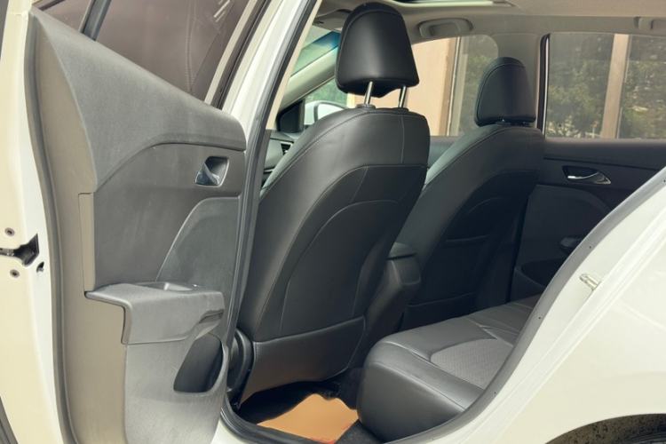 Used Chevrolet Cavalier 2019 320 Automatic Xinyue Edition Interior 3