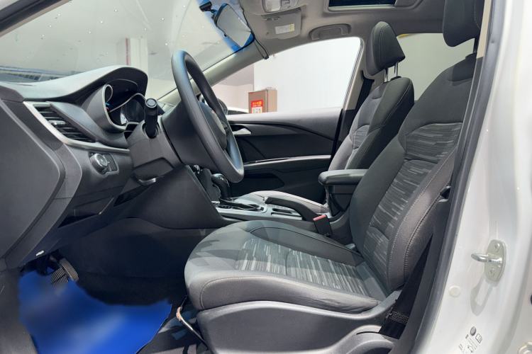 Used Chevrolet Cavalier 2019 320 Automatic Enjoyment with Sunroof Interior 3
