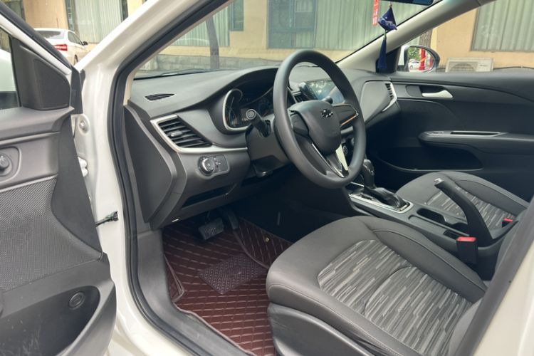 Used Chevrolet Cavalier 2019 320 Automatic Enjoyment with Sunroof Interior 3