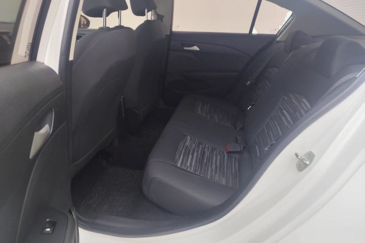 Used Chevrolet Cavalier 2019 320 Automatic Enjoyment with Sunroof Interior 3