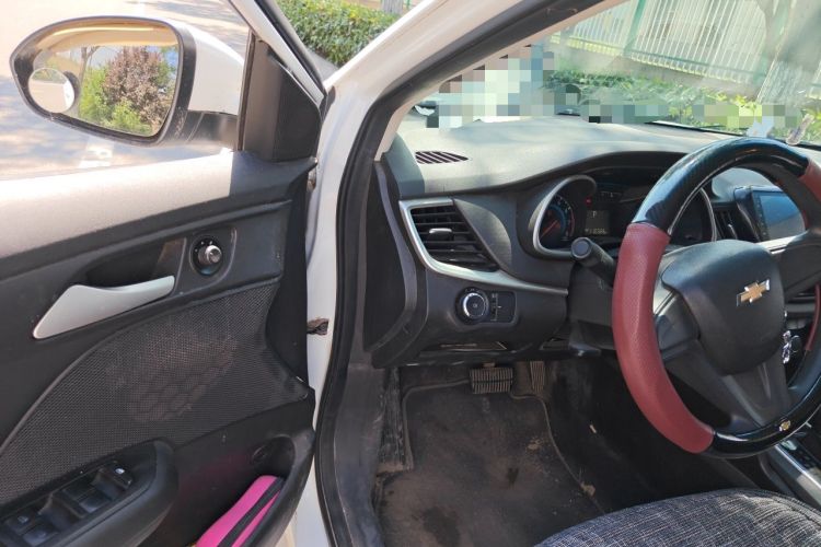 Used Chevrolet Cavalier 2019 320 Automatic Enjoyment with Sunroof Interior 3