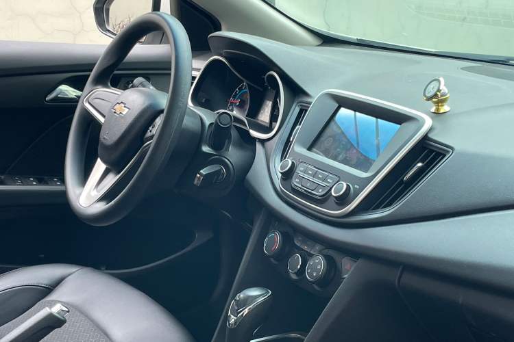 Used Chevrolet Cavalier 2019 320 Automatic Xinyue Edition Interior 3
