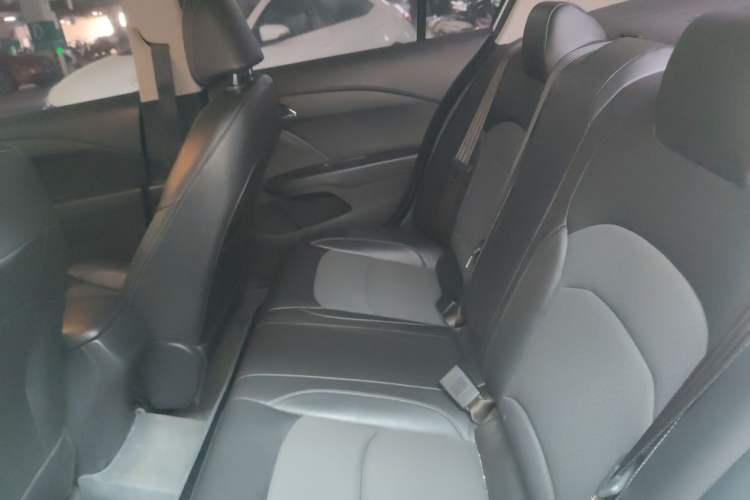 Used Chevrolet Cavalier 2019 320 Automatic Xinyue Edition Interior 4