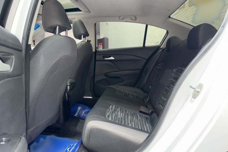 Used Chevrolet Cavalier 2019 320 Automatic Enjoyment with Sunroof Interior 4