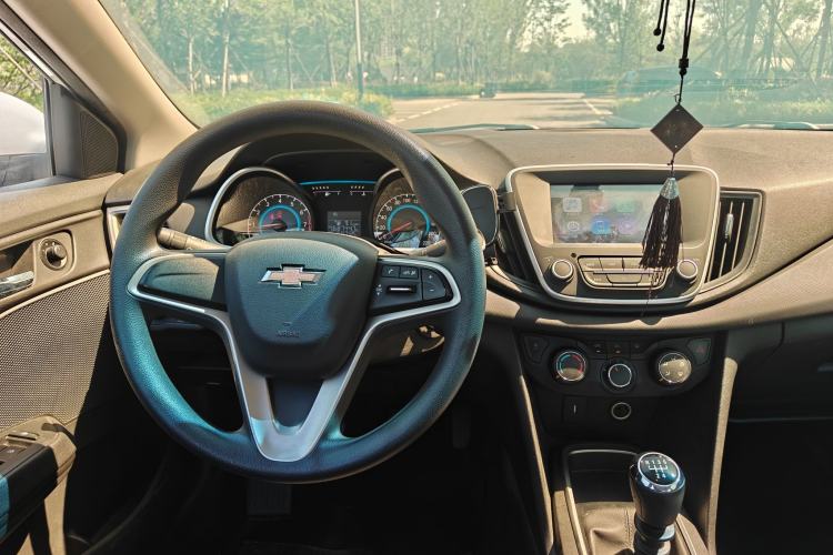 Used Chevrolet Cavalier 2019 320 Manual Xinyue Edition Interior 4