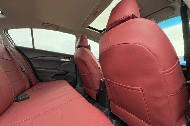 Used Chevrolet Cavalier 2019 320 Automatic Enjoyment with Sunroof Interior 4