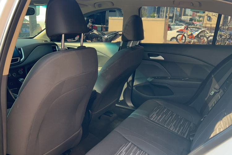 Used Chevrolet Cavalier 2019 320 Automatic Enjoyment with Sunroof Interior 4