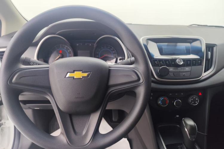Used Chevrolet Cavalier 2019 320 Automatic Enjoyment with Sunroof Interior 4