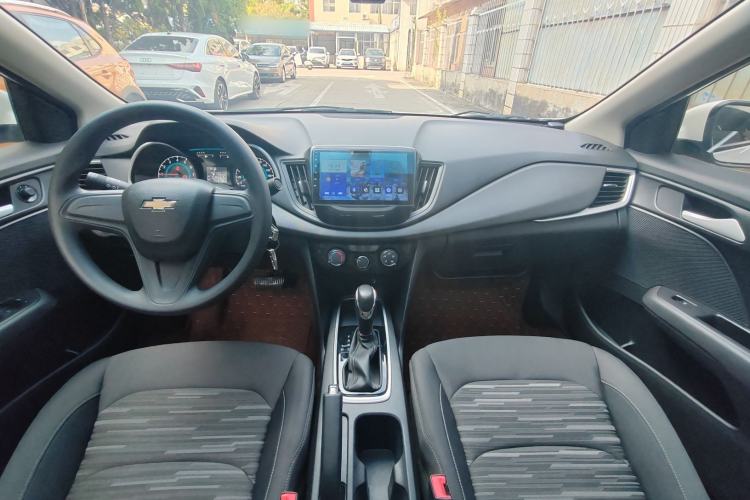 Used Chevrolet Cavalier 2019 320 Automatic Enjoyment with Sunroof Interior 4