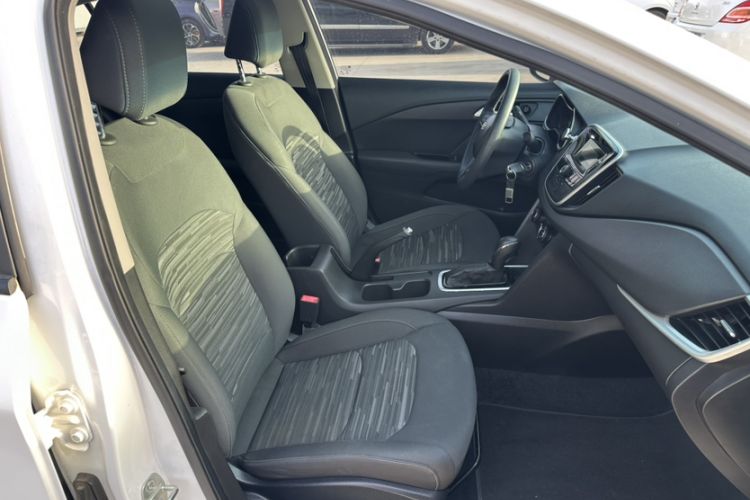 Used Chevrolet Cavalier 2019 320 Automatic Enjoyment with Sunroof Interior 5