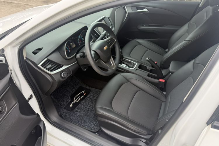 Used Chevrolet Cavalier 2019 320 Automatic Xinyue Edition Interior 5