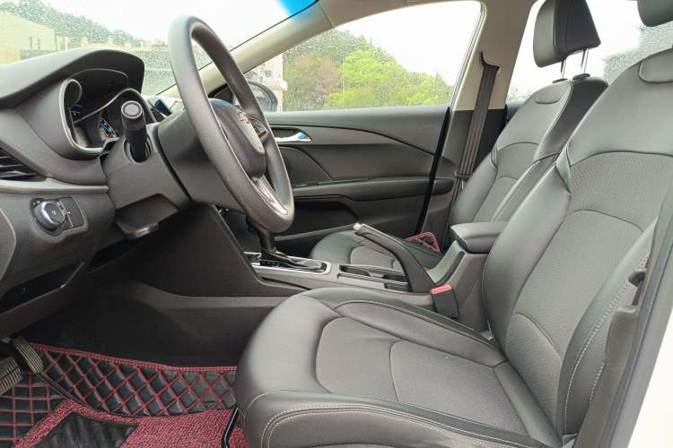Used Chevrolet Cavalier 2019 320 Automatic Xinyue Edition Interior 6