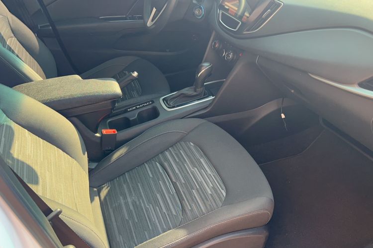 Used Chevrolet Cavalier 2019 320 Automatic Enjoyment with Sunroof Interior 6