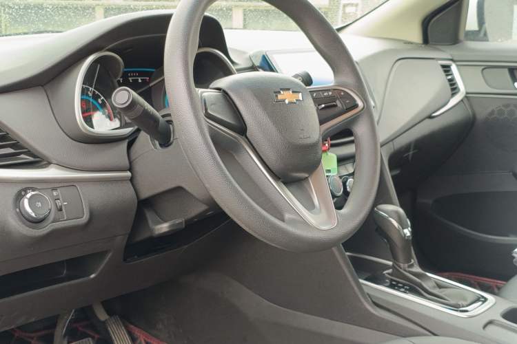 Used Chevrolet Cavalier 2019 320 Automatic Xinyue Edition Interior 7