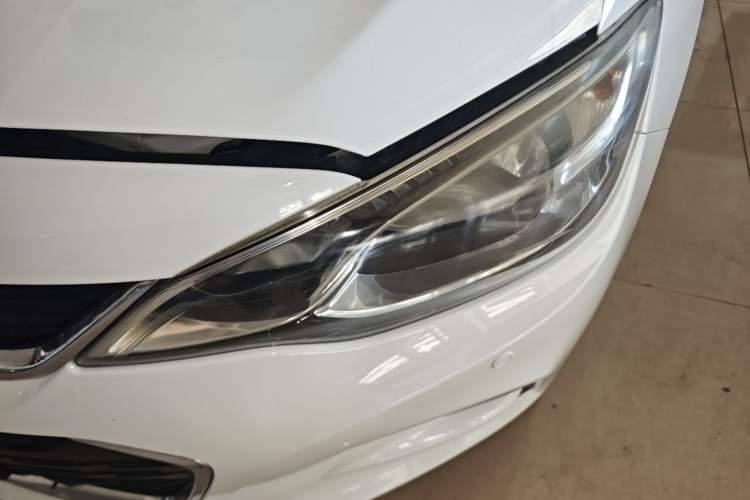 Used Chevrolet Cavalier 2019 320 Automatic Enjoyment with Sunroof Left Front Headlight